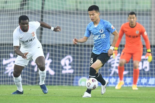 开云APP-【中超】儒尼奥尔造2球埃里克建功 大连人1比2亚泰