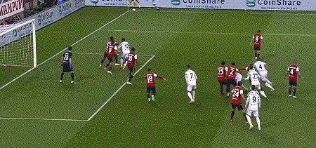 开云APP-【意甲】C罗32分钟完美帽子戏法 尤文图斯3比1客胜