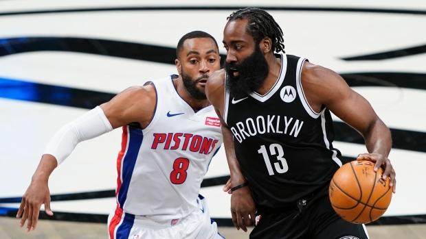 开云官网-无解哈登统治关键时刻 大胡子强势入围MVP竞争